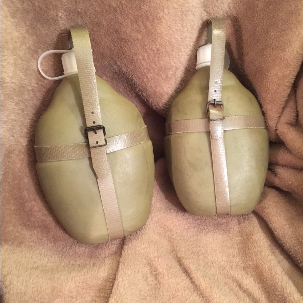 Flasks whiskey/water faux leather green